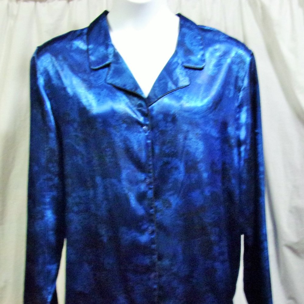 Luxurious Embossed Satin Blue Pajamas Plus Size 3X  NWOT